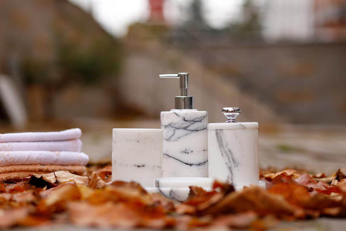 AURUM Luxury Veined White Marble 5-Piece Bathroom Accessories Set | Ege Home Decor